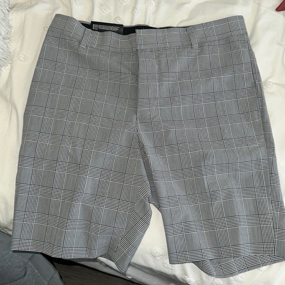 Men's NEW  H&M plaid shorts